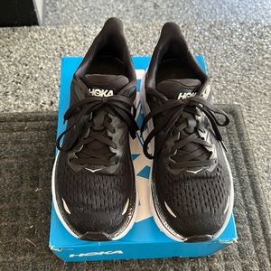 Hoka Clifton 8